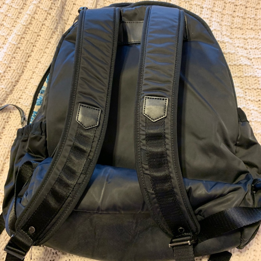 Lululemon black backpack - Picture 2 of 6